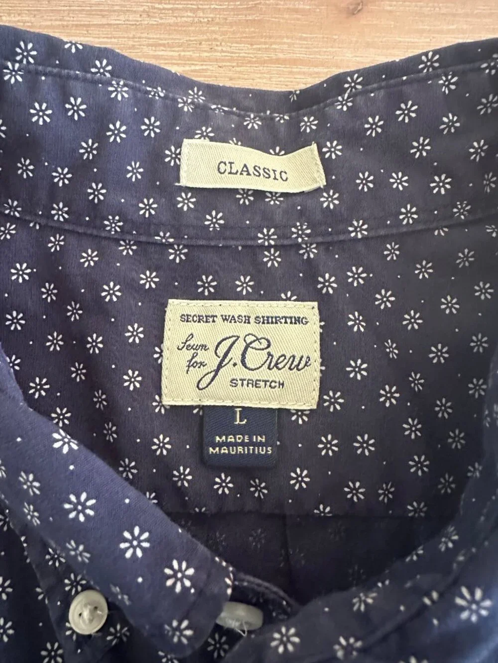 J.Crew Men’s Navy Blue Floral Cotton Poplin Short Sleeve Shirt- LARGE
